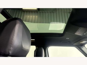 Land Rover Defender 3.0 D250 SE 90 3dr Auto