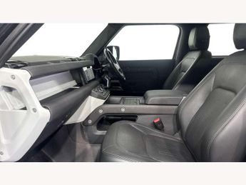 Land Rover Defender 3.0 D250 SE 90 3dr Auto