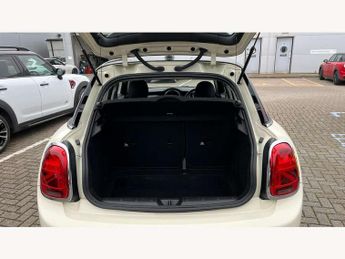 MINI Hatchback 5dr 1.5 Cooper Classic II 5dr Auto