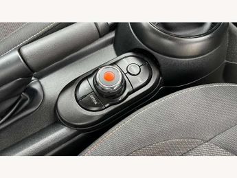 MINI Hatchback 5dr 1.5 Cooper Classic II 5dr Auto