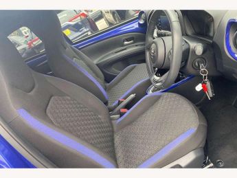 Toyota Aygo X 1.0 VVT-i Edge 5dr Auto