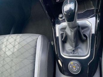 Volkswagen T-Roc 2.0 TSI 4MOTION R-Line 5dr DSG