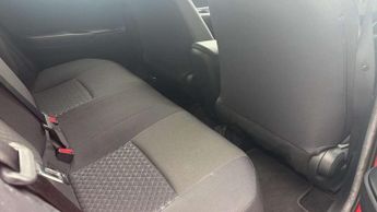 Toyota C-HR 1.8 Hybrid Icon 5dr CVT