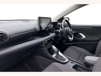 Toyota Yaris 1.5 Hybrid Design 5dr CVT