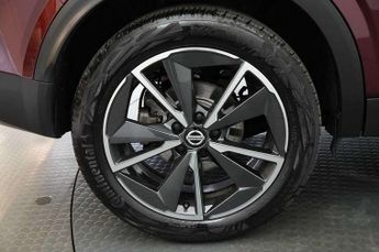 Nissan Qashqai 1.3 DiG-T MH 158 Tekna 5dr 4WD Xtronic