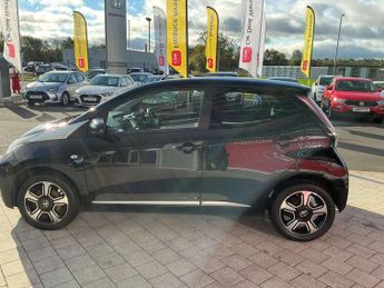 Toyota AYGO 1.0 VVT-i X-Clusiv 5dr