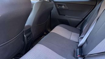 Toyota Auris 1.8 Hybrid Design TSS 5dr CVT [Nav]