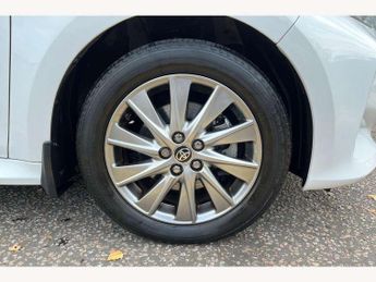 Toyota Yaris 1.5 Hybrid Icon 5dr CVT