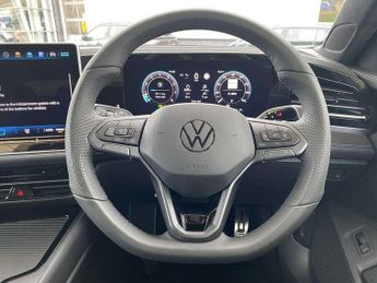 Volkswagen Passat Estate 1.5 eTSI R-Line 5dr DSG