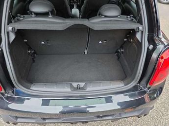 MINI Hatchback 2.0 Cooper S Sport II 3dr Auto [Comfort/Nav Pack]