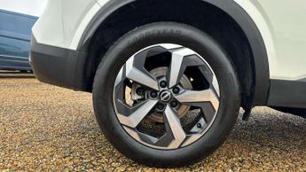 Nissan Qashqai 1.3 DiG-T MH 158 N-Connecta 5dr Xtronic