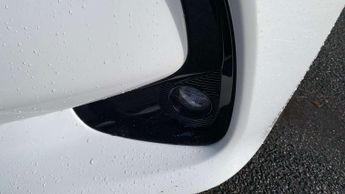 Toyota Yaris 1.5 Hybrid Design 5dr CVT