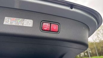 Mercedes-Benz GLC GLC 300 4Matic AMG Line Premium 5dr 9G-Tronic