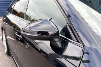 Audi A4 Avant 35 TDI S Line 5dr S Tronic