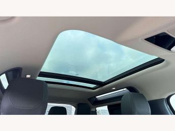 Land Rover Defender 3.0 D250 X-Dynamic SE 90 3dr Auto