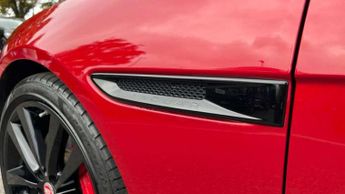 Jaguar XE 2.0 P250 R-Dynamic HSE 4dr Auto