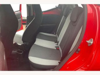 Toyota Aygo 1.0 VVT-i X-Play 5dr x-shift