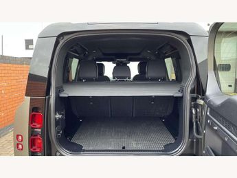 Land Rover Defender 3.0 D300 X-Dynamic HSE 110 5dr Auto