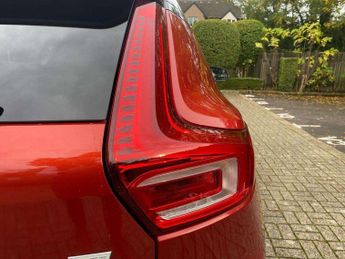 Volvo XC40 Recharge 1.5 T5 Recharge PHEV R DESIGN 5dr Auto