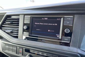 Volkswagen Transporter 2.0 TDI 150 Startline Kombi Van DSG