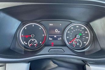Volkswagen Transporter 2.0 TDI 150 Startline Kombi Van DSG