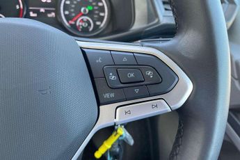Volkswagen Transporter 2.0 TDI 150 Startline Kombi Van DSG