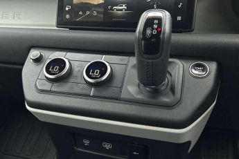 Land Rover Defender 3.0 D250 Hard Top Auto
