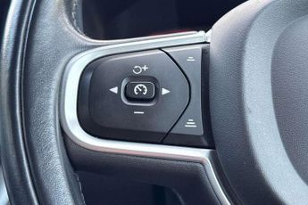 Volvo XC60 2.0 T5 [250] Momentum 5dr AWD Geartronic