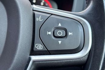 Volvo XC60 2.0 T5 [250] Momentum 5dr AWD Geartronic