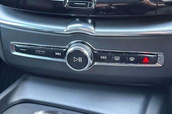 Volvo XC60 2.0 T5 [250] Momentum 5dr AWD Geartronic
