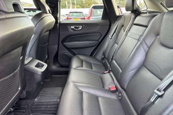 Volvo XC60 2.0 T5 [250] Momentum 5dr AWD Geartronic