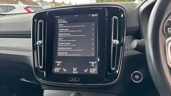 Volvo XC40 2.0 D4 [190] R DESIGN 5dr AWD Geartronic