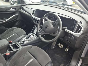 Vauxhall Grandland 1.6 Plug-in Hybrid [300] 4X4 GSe 5dr Auto