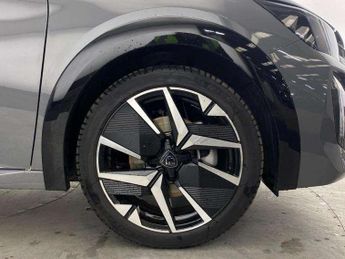 Peugeot 208 1.2 Hybrid 136 GT 5dr e-DSC6