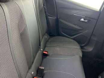 Peugeot 208 1.2 Hybrid 136 GT 5dr e-DSC6