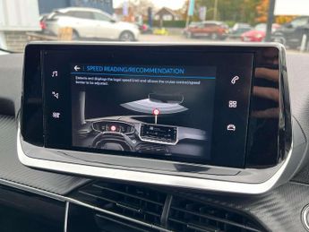 Peugeot 208 1.2 PureTech 100 Active Premium + 5dr EAT8