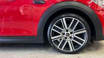 MINI Hatchback 5dr 1.5 Cooper Exclusive 5dr Auto