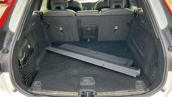 Volvo XC60 2.0 T5 [250] R DESIGN Pro 5dr AWD Geartronic