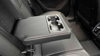 Volvo XC40 2.0 D3 R DESIGN 5dr AWD Geartronic