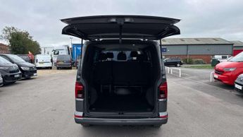 Volkswagen Transporter 2.0 TDI 150 Highline Kombi Van DSG
