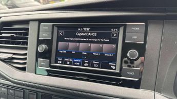 Volkswagen Transporter 2.0 TDI 150 Highline Kombi Van DSG