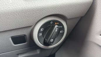 Volkswagen Transporter 2.0 TDI 150 Highline Kombi Van DSG