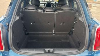 MINI Hatchback 5dr 1.5 Cooper Exclusive 5dr Auto