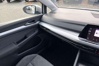 Volkswagen Golf 2.0 TDI Life 5dr DSG