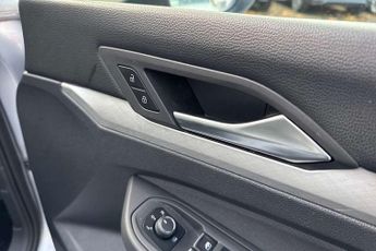 Volkswagen Golf 2.0 TDI Life 5dr DSG