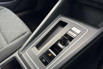 Volkswagen Golf 2.0 TDI Life 5dr DSG