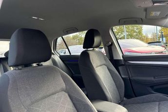 Volkswagen Golf 2.0 TDI Life 5dr DSG