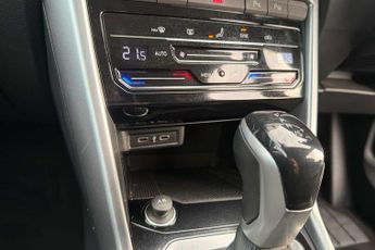 Volkswagen T-Roc 1.5 TSI Life 5dr DSG