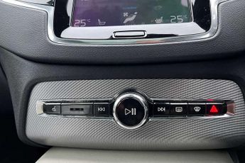 Volvo XC90 2.0 T8 Recharge PHEV R DESIGN 5dr AWD Auto