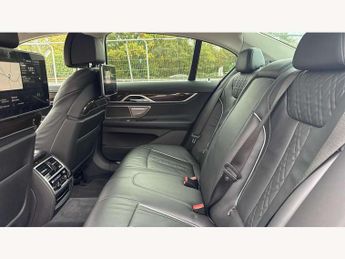 BMW 7 Series 745e 4dr Auto
